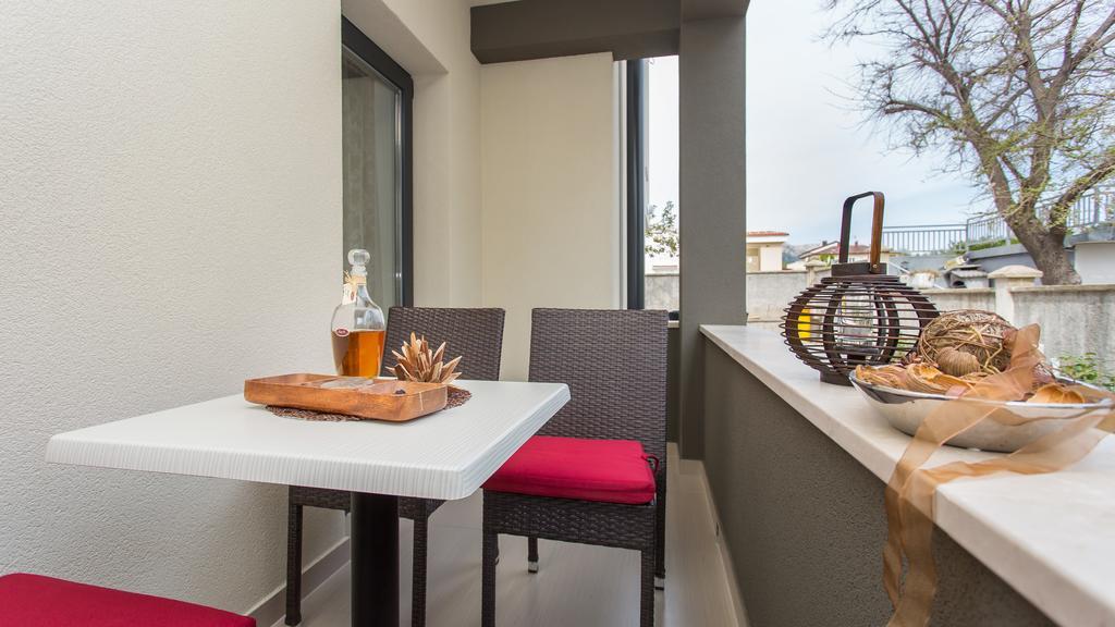 Apartments Memories バスカ 部屋 写真